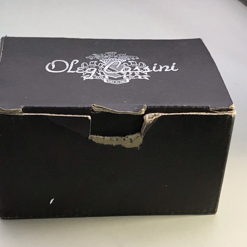 Oleg Cassini Ceramic White Vintage Salt & Pepper Shakers Floral Design 2.75" NIB